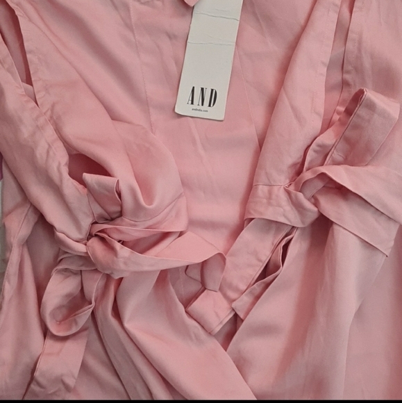 AND top. - Picture 5 of 8